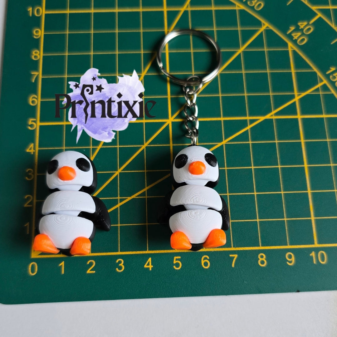 Minixie_Penguin and keychain Size